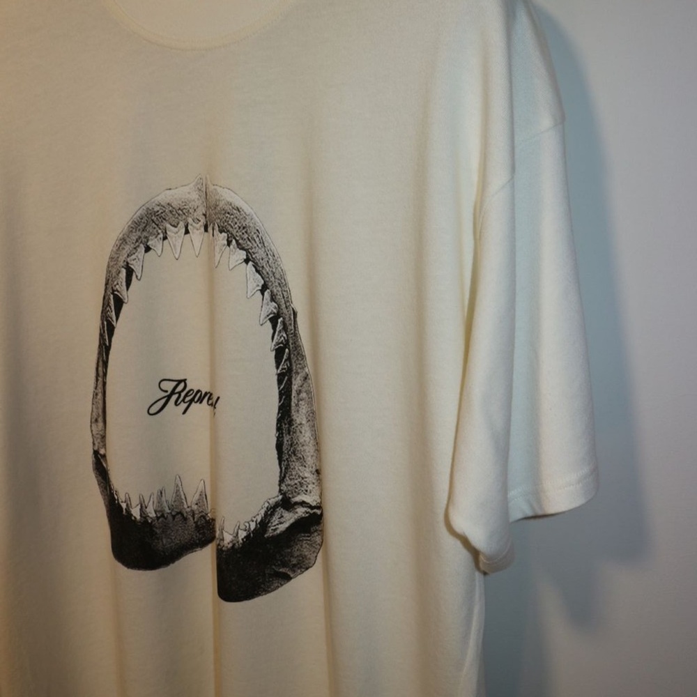 Represent Clo T-Shirt Size M New Never Worn - image 3